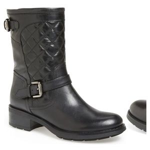 Black boot. Aquatalia size 7.5